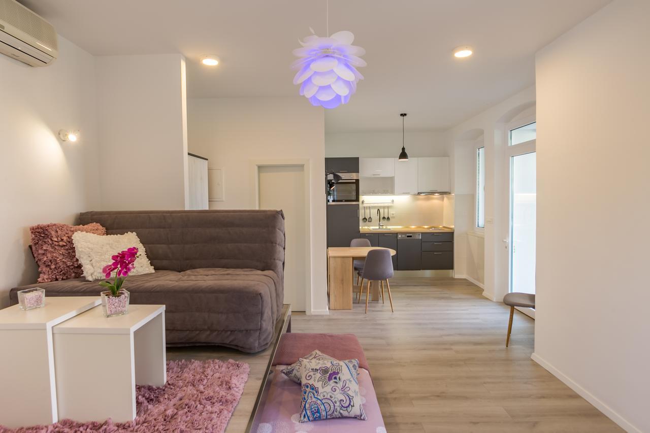 Vana & Tea Luxury Studio Apartment Split Exteriör bild